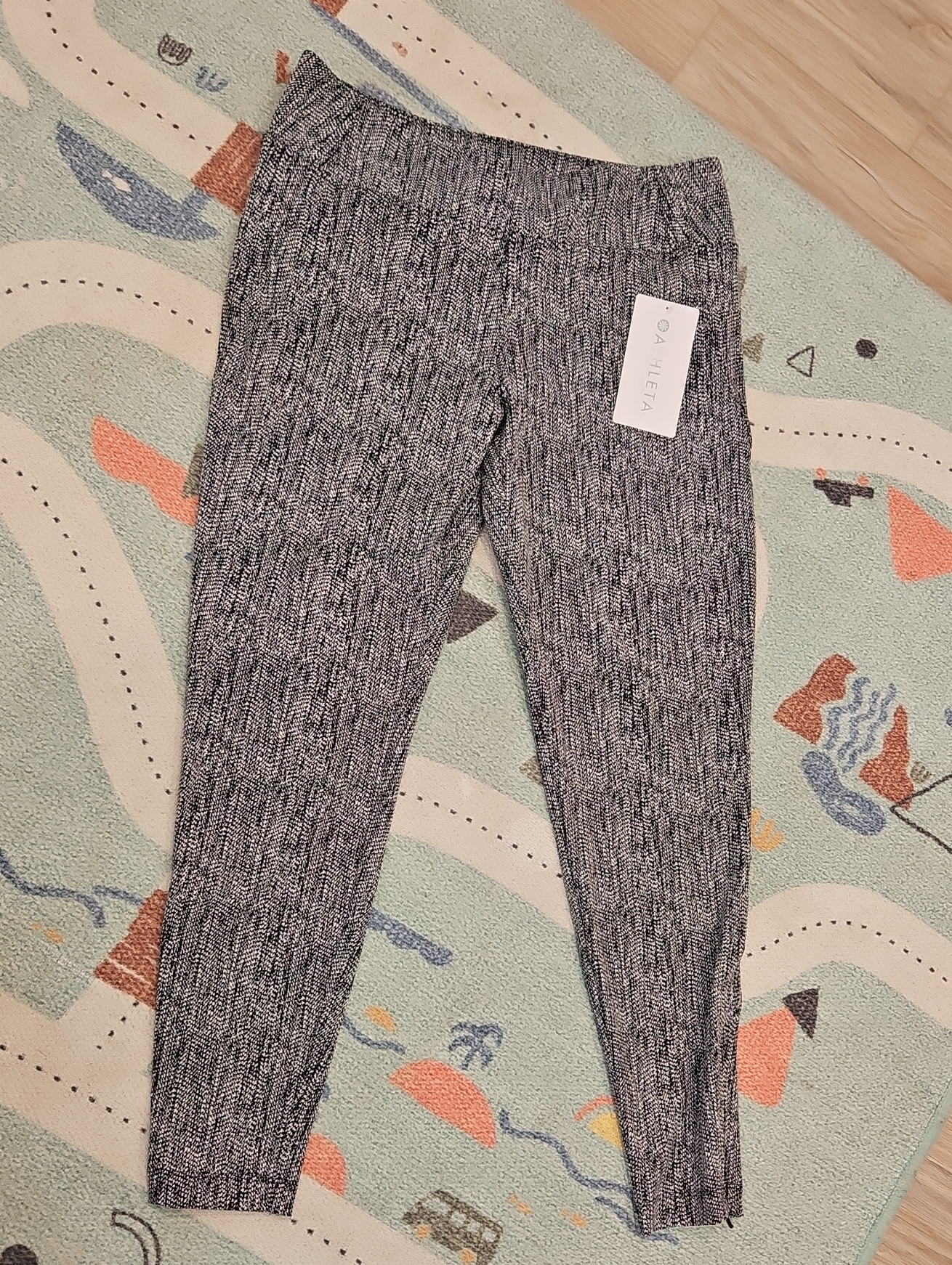 Nwt Athleta Skyline Textured Tight Size L